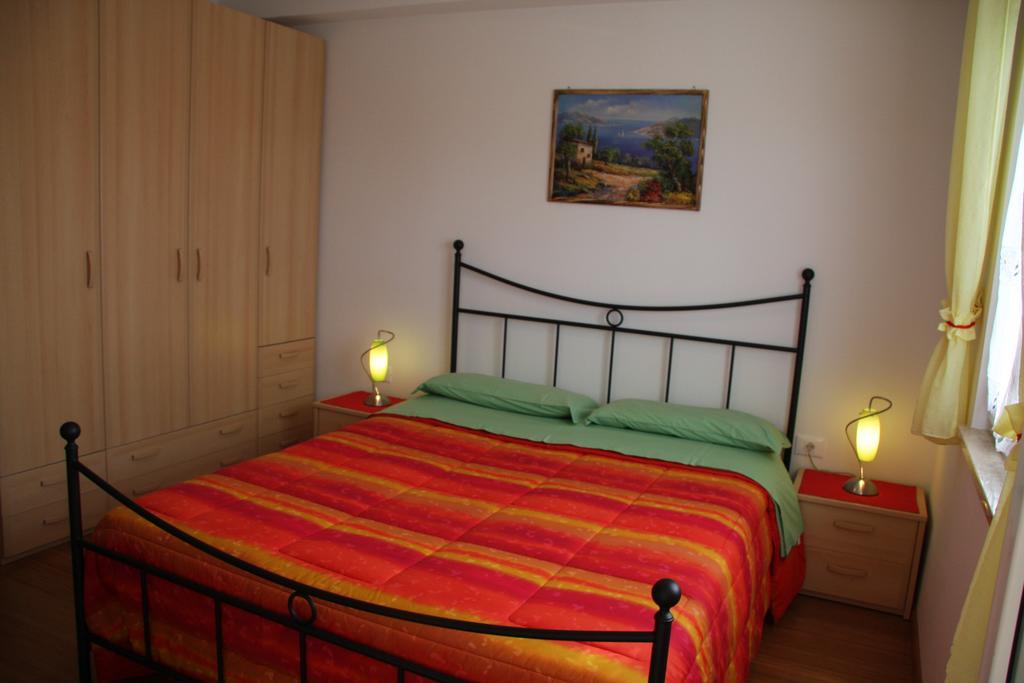 Apartment Anethum Premantura Bagian luar foto